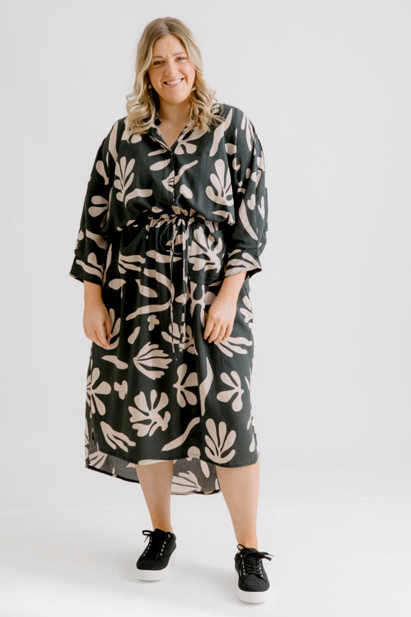 Arenes Motif Shirt Dress - Black Motif Print